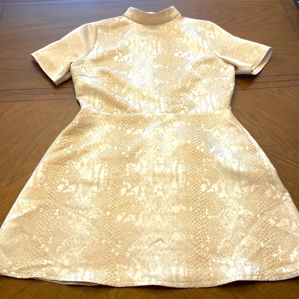 Missguided Peace, Love & Fashion vintage 90s gold metallic retro formal dress 10